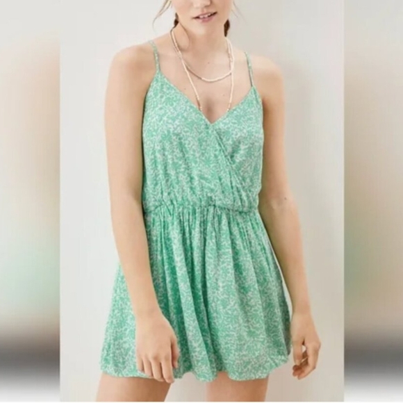 American Eagle Outfitters Pants - American Eagle Mint Green & White Floral Back-Tie Romper - NWT Size XXL